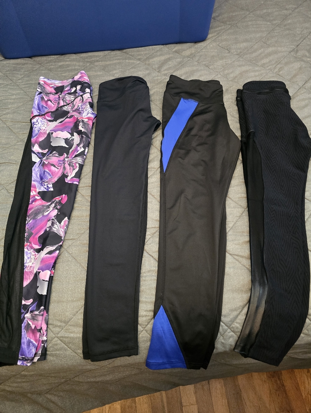 Black Leggings with Accent